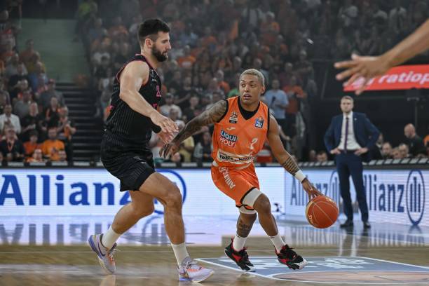 拉开空间 拉开空间