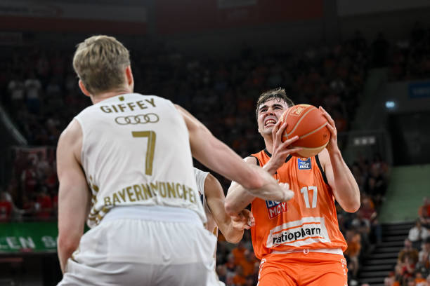 数据证明自 数据证明自