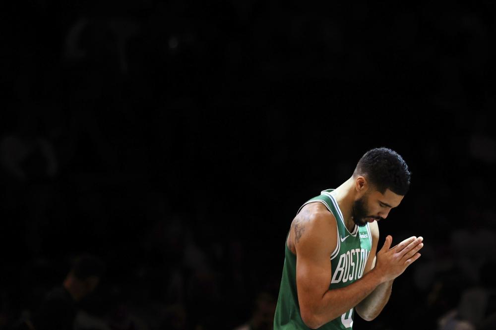 持与地面的 持与地面的