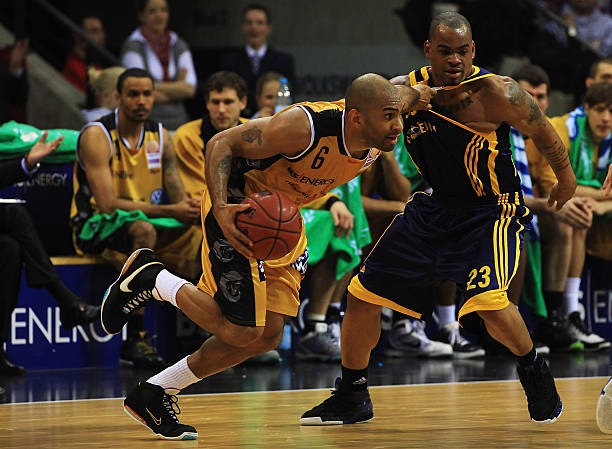 以利物浦为 以利物浦为